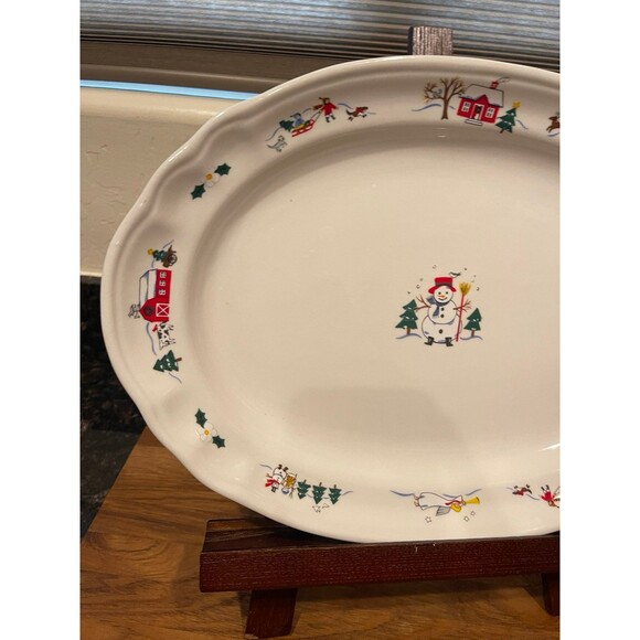 Pfaltzgraff Snow Village Oval Serving Platter - Picture 2 of 7